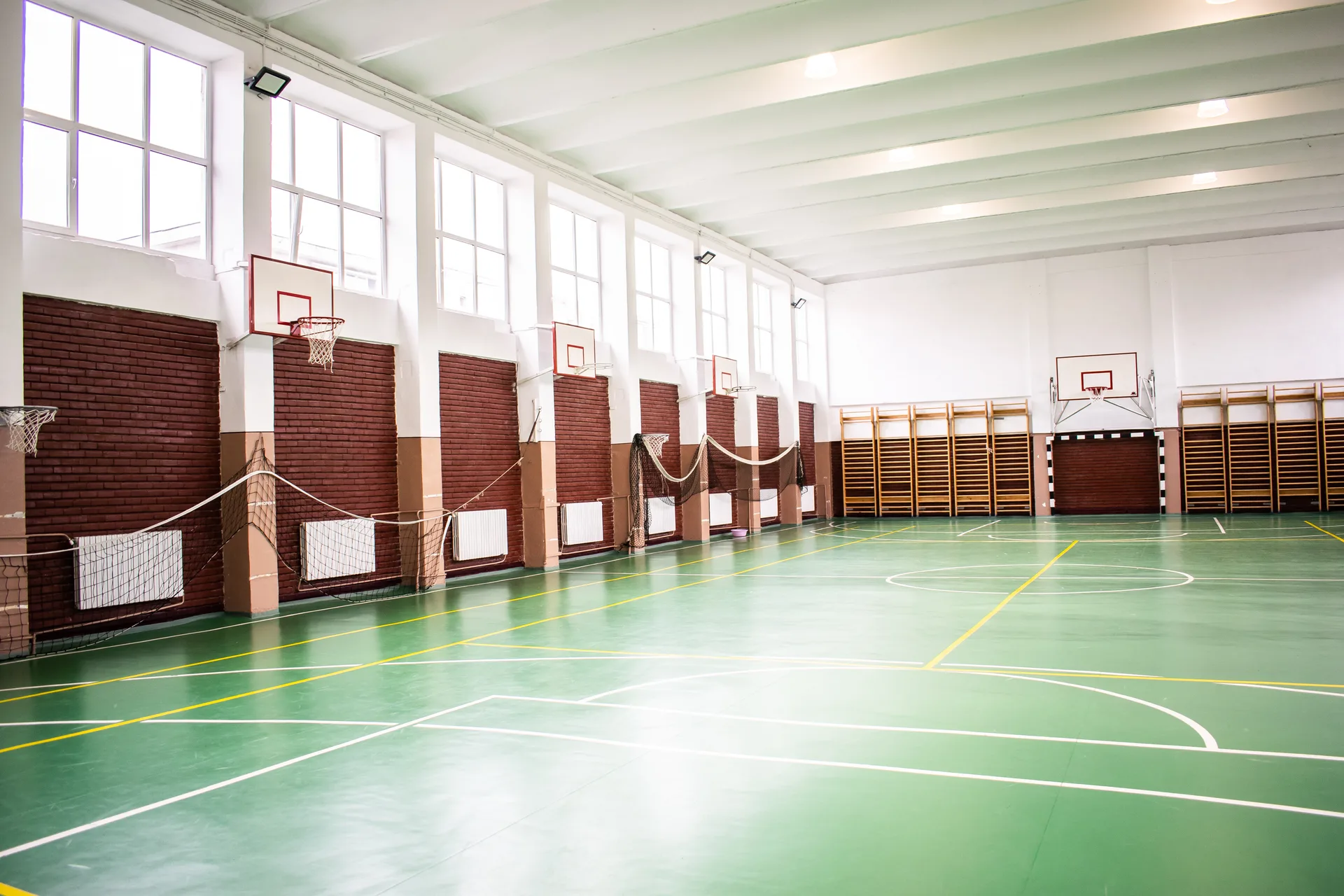 Renovare sala de sport Scoala Generala nr.22 - Caius Iacob - Arad